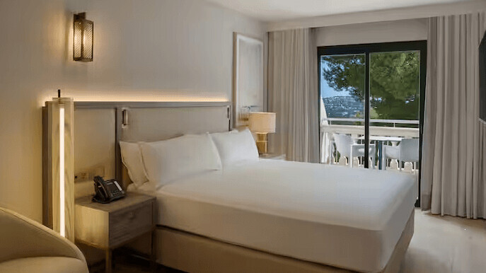 King Superior Partial Sea View Room 